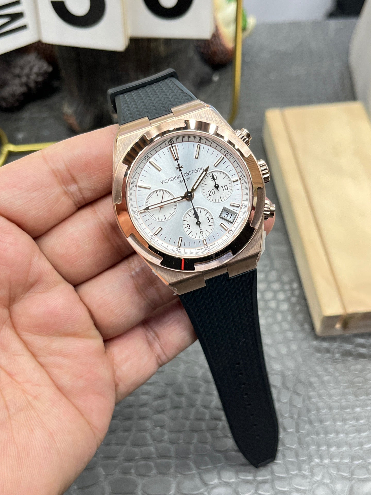 Vacheron Constantin Overseas Chronograph 5500V/000R-B074