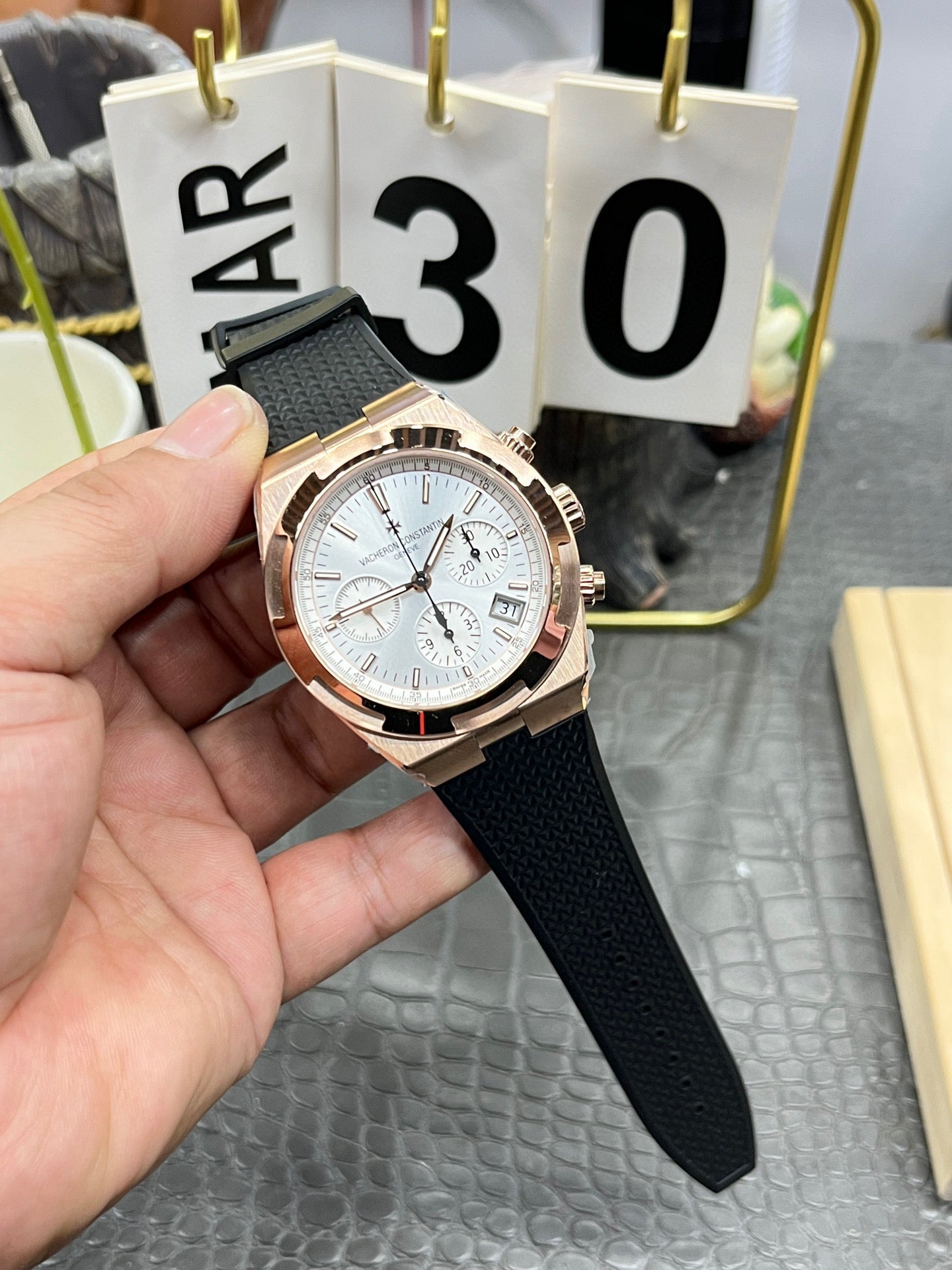 Vacheron Constantin Overseas Chronograph 5500V/000R-B074