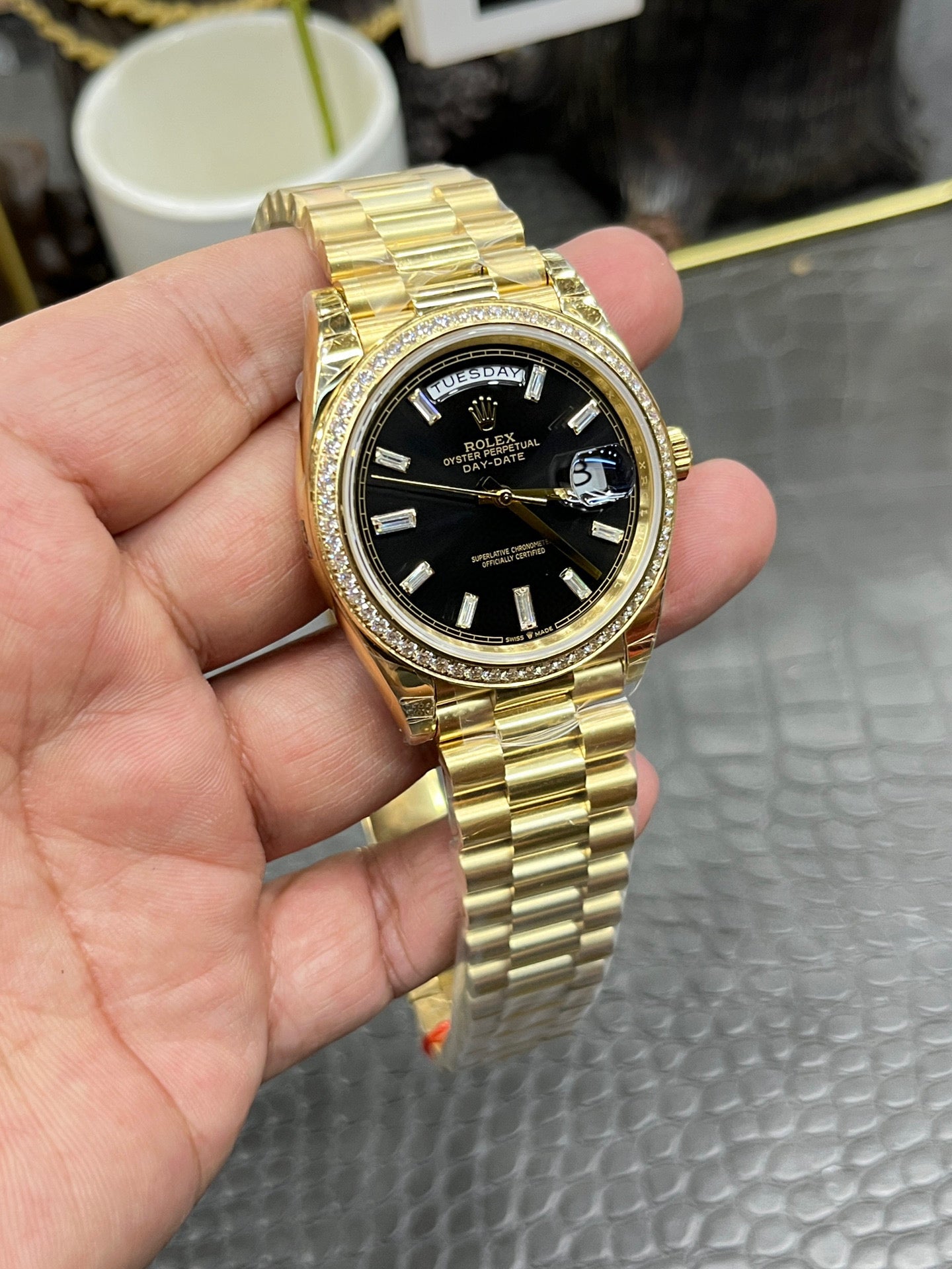 Rolex Day-Date 40 “Diamond Bezel Black Dial” M228348RBR-0001