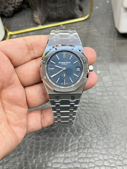 Audemars Piguet Royal Oak “Jumbo” Extra-Thin 16202ST.OO.1240ST.02