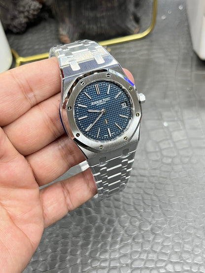 Audemars Piguet Royal Oak “Jumbo” Extra-Thin 16202ST.OO.1240ST.02