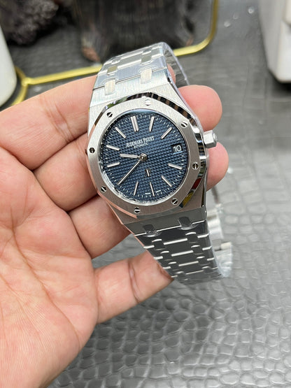 Audemars Piguet Royal Oak “Jumbo” Extra-Thin 16202ST.OO.1240ST.02