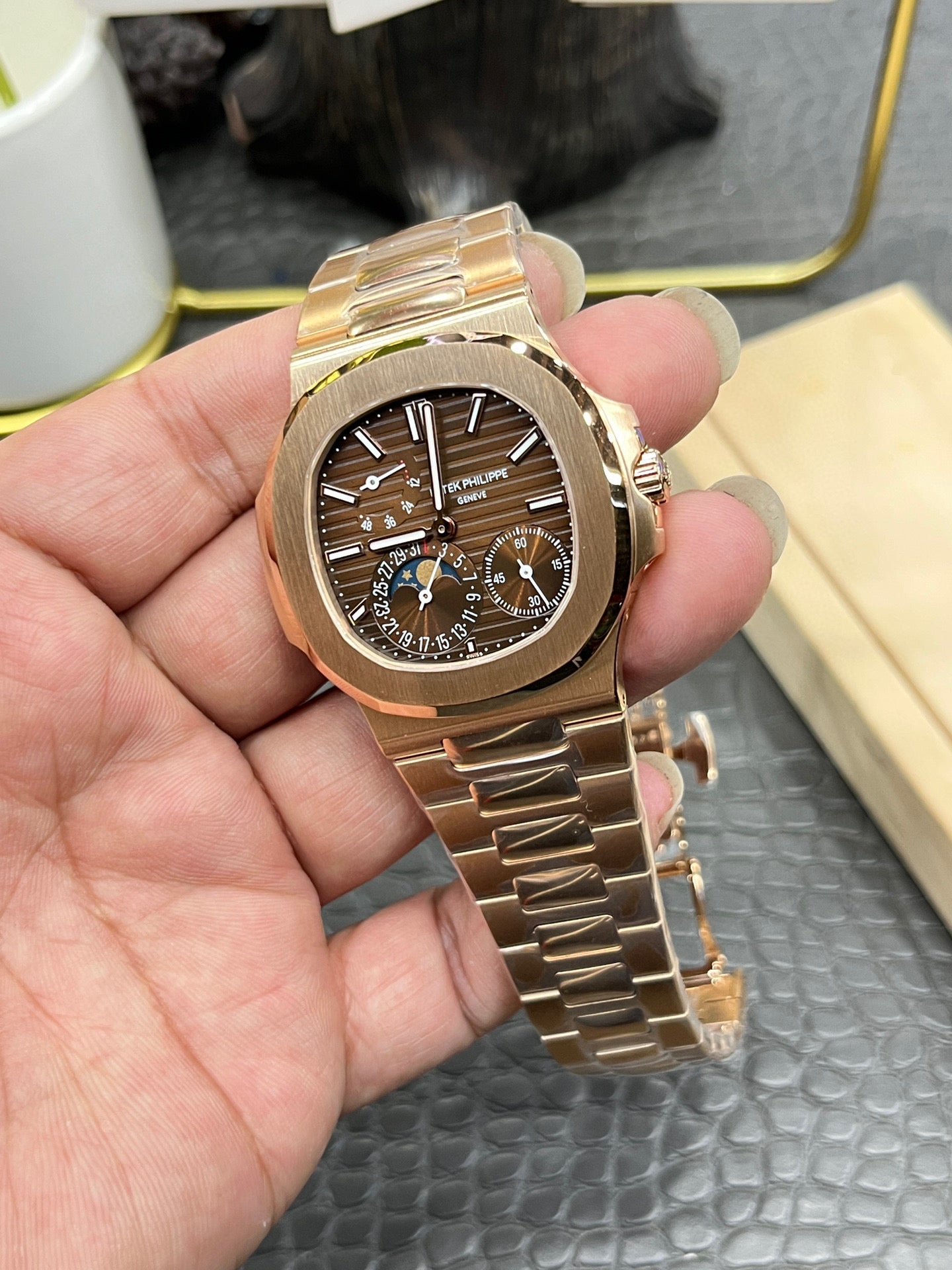 Patek Philippe 5712/1R-001