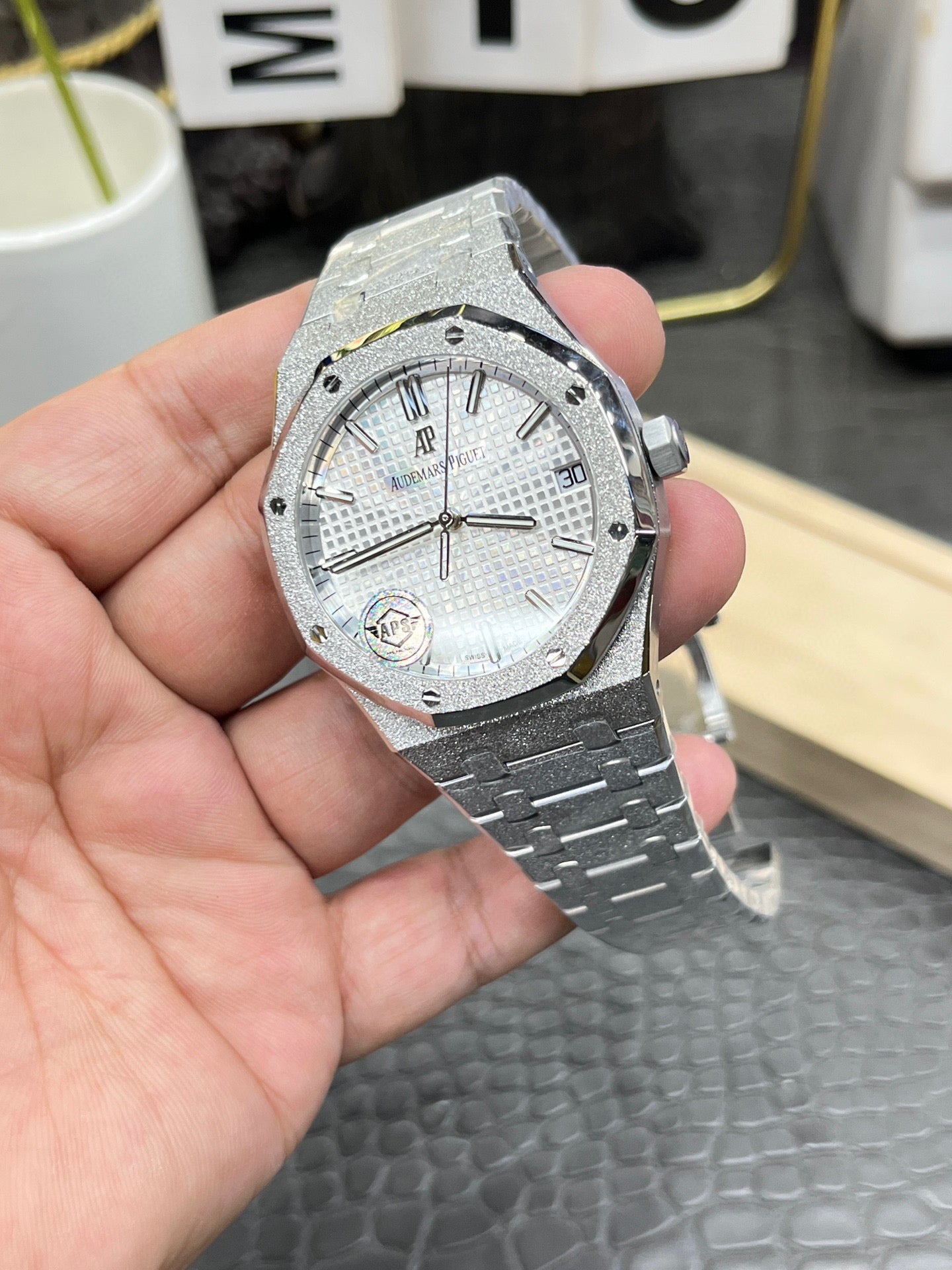 Audemars Piguet Royal Oak 15500 Frosted Gold White Dial