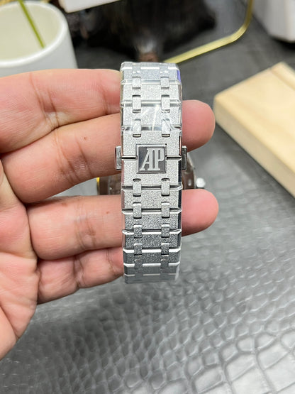 Audemars Piguet Royal Oak 15500 Frosted Gold White Dial
