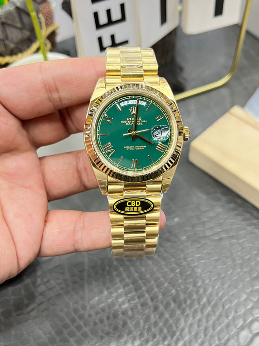 Rolex Day-Date 40 18K Yellow Gold Green Dial (Ref. m228238-0061)