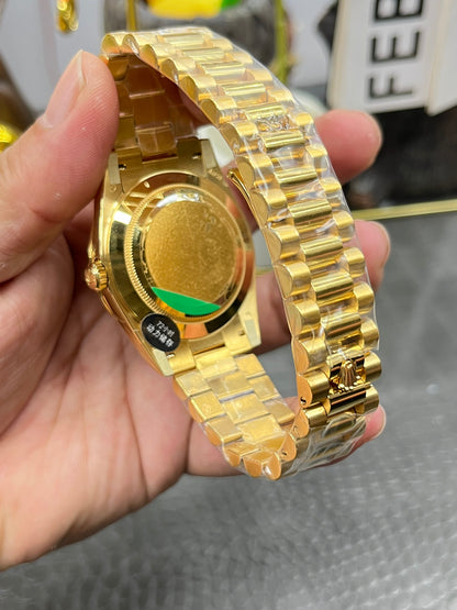 Rolex Day-Date 40 18K Yellow Gold Green Dial (Ref. m228238-0061)