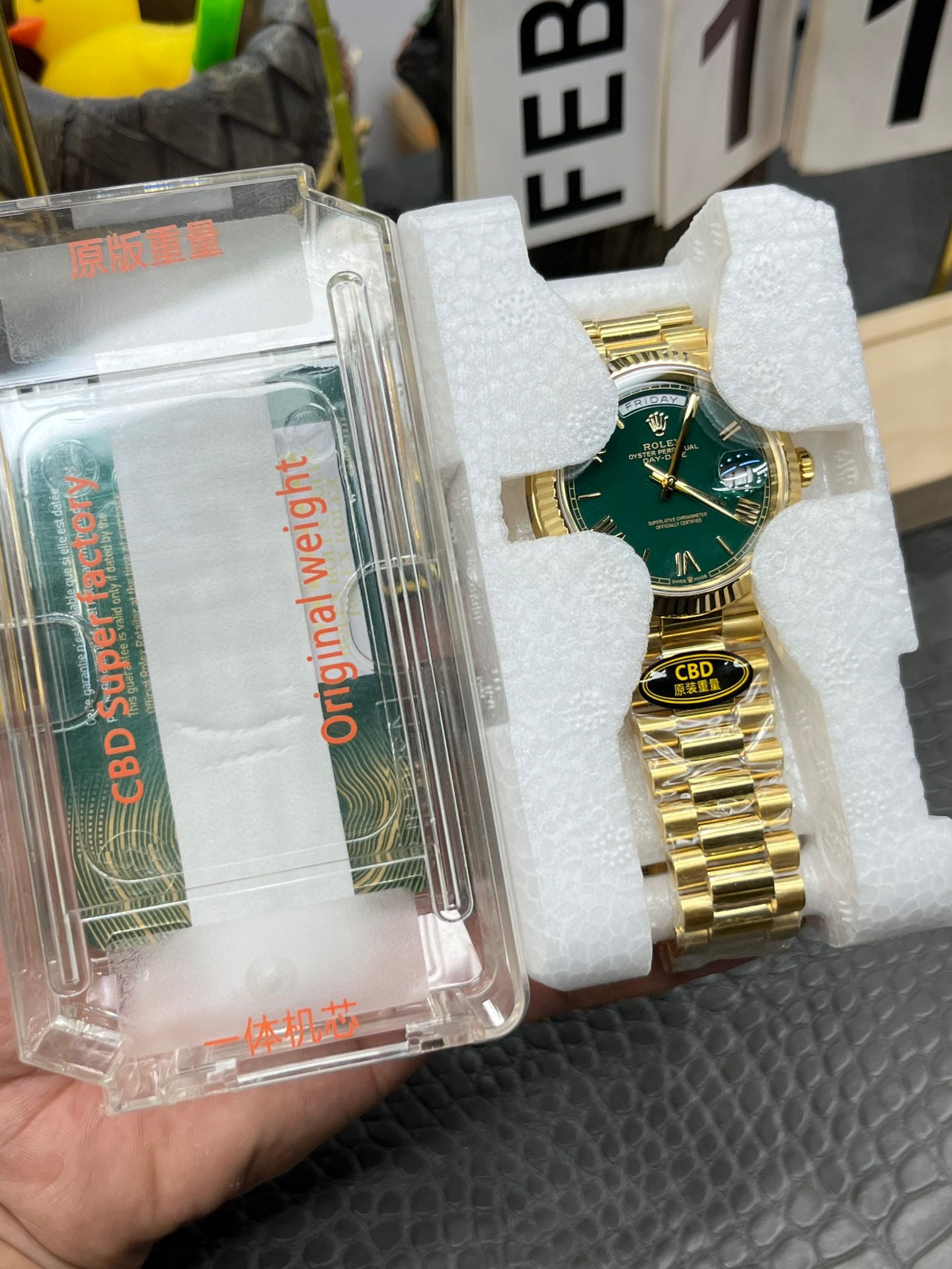 Rolex Day-Date 40 18K Yellow Gold Green Dial (Ref. m228238-0061)