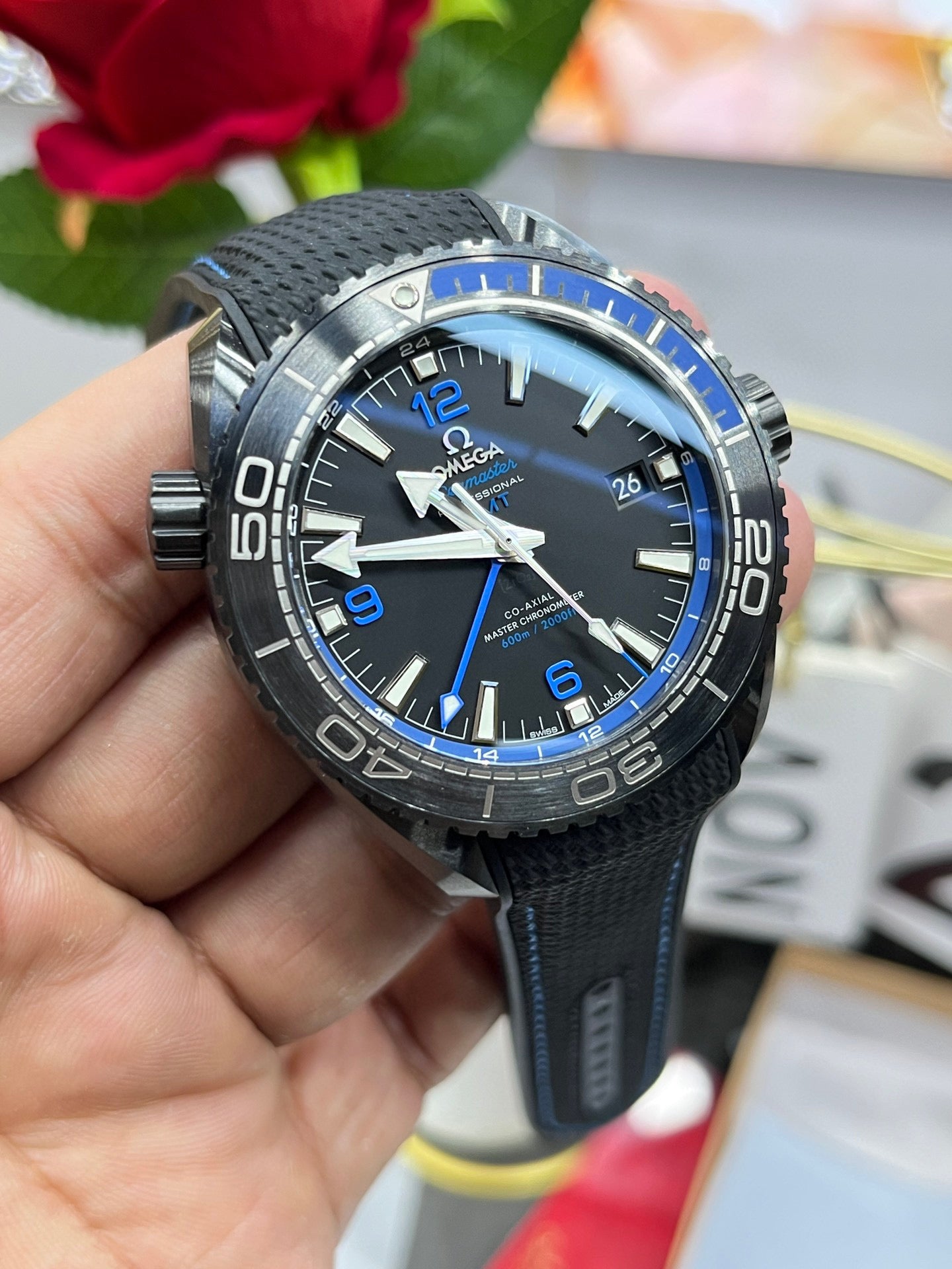 Omega Seamaster Planet Ocean 600M Co-Axial GMT “Deep Black” 215.92.46.22.01.002