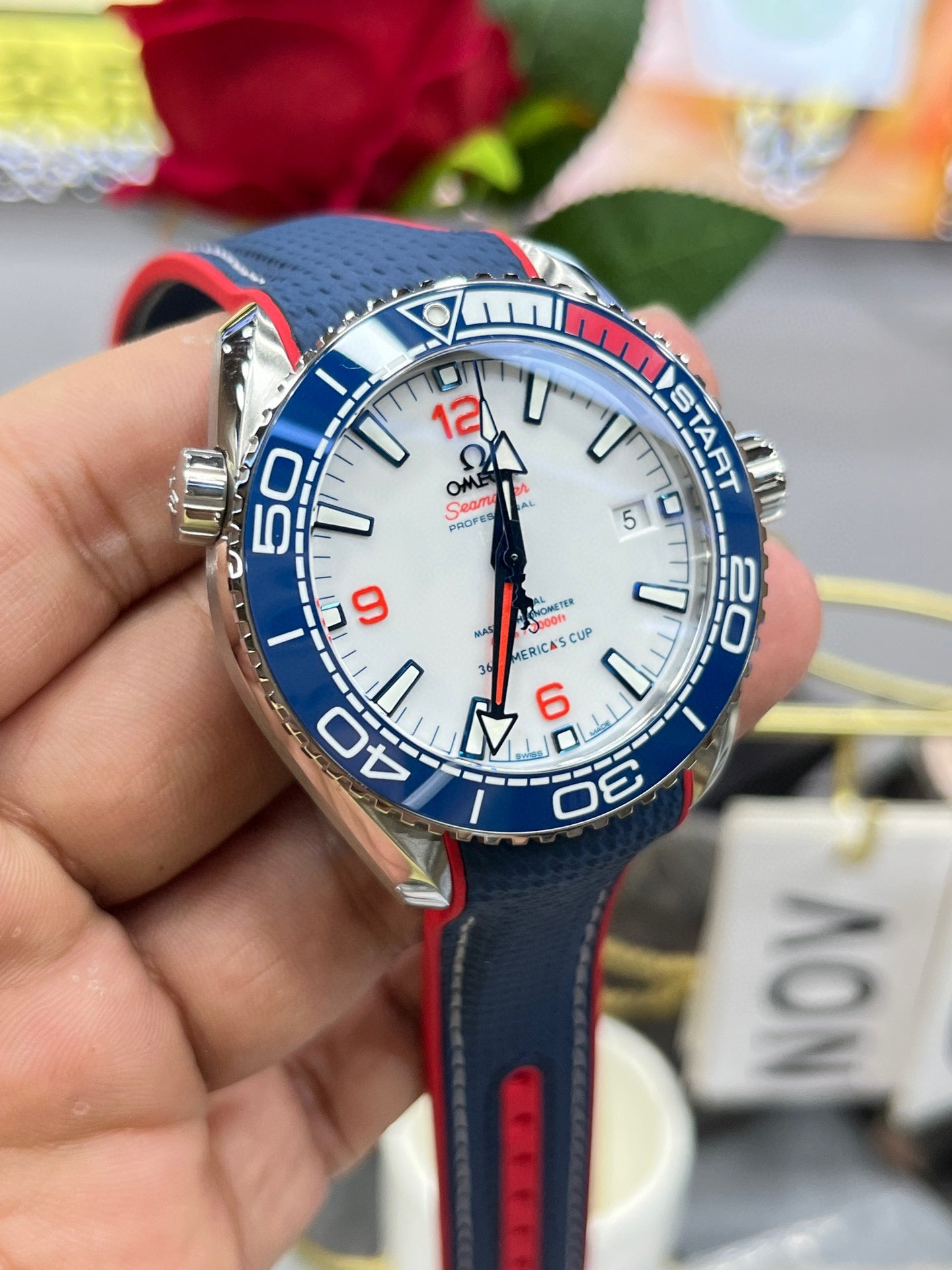 Omega Seamaster Planet Ocean 600M Co-Axial Master Chronometer “America’s Cup” 215.32.43.21.04.001