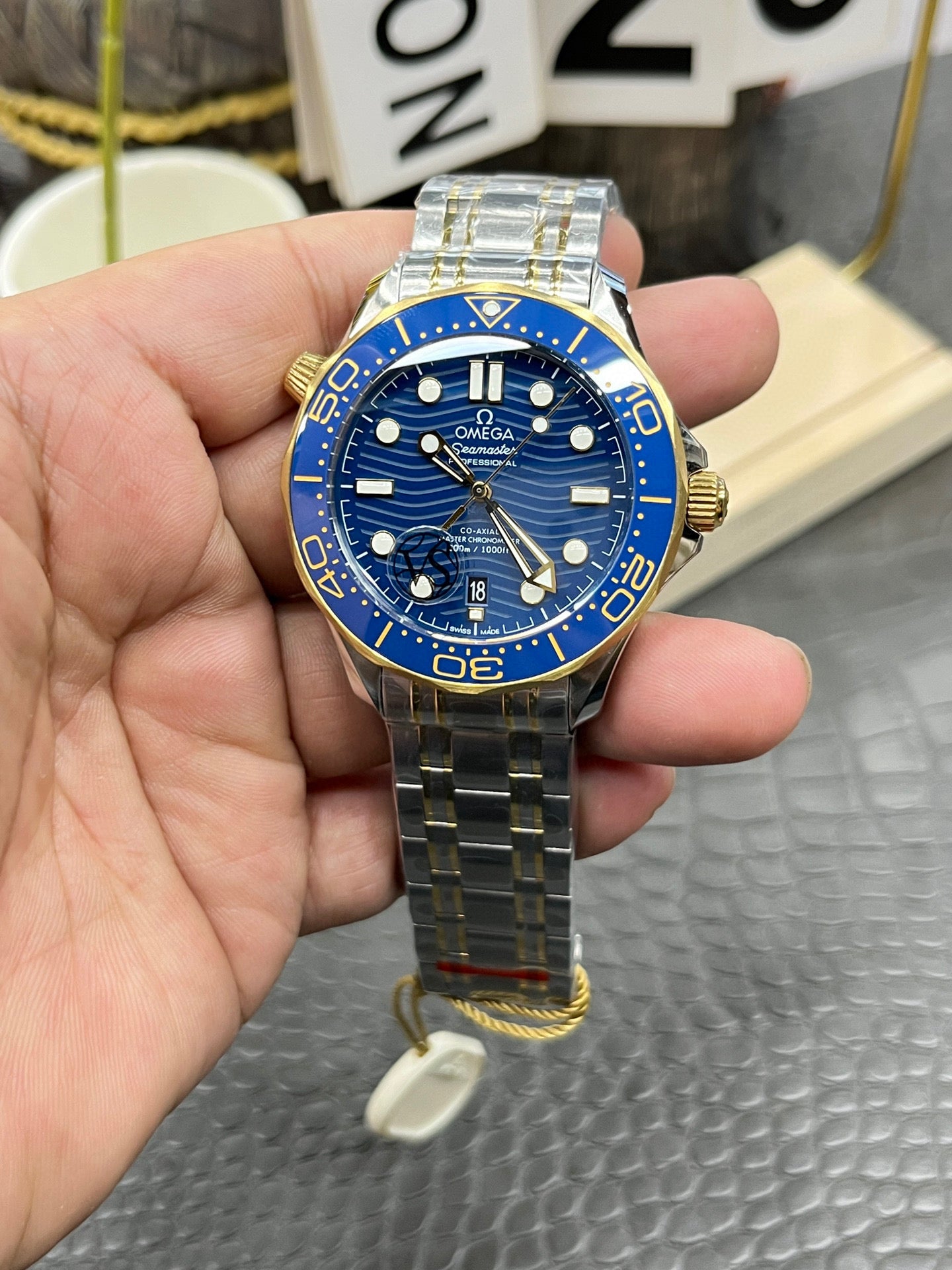 Omega Seamaster Diver 300M Co-Axial Master Chronometer 210.20.42.20.03.001