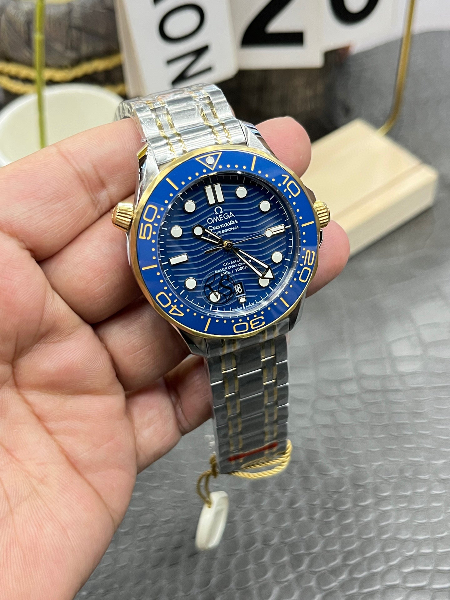 Omega Seamaster Diver 300M Co-Axial Master Chronometer 210.20.42.20.03.001