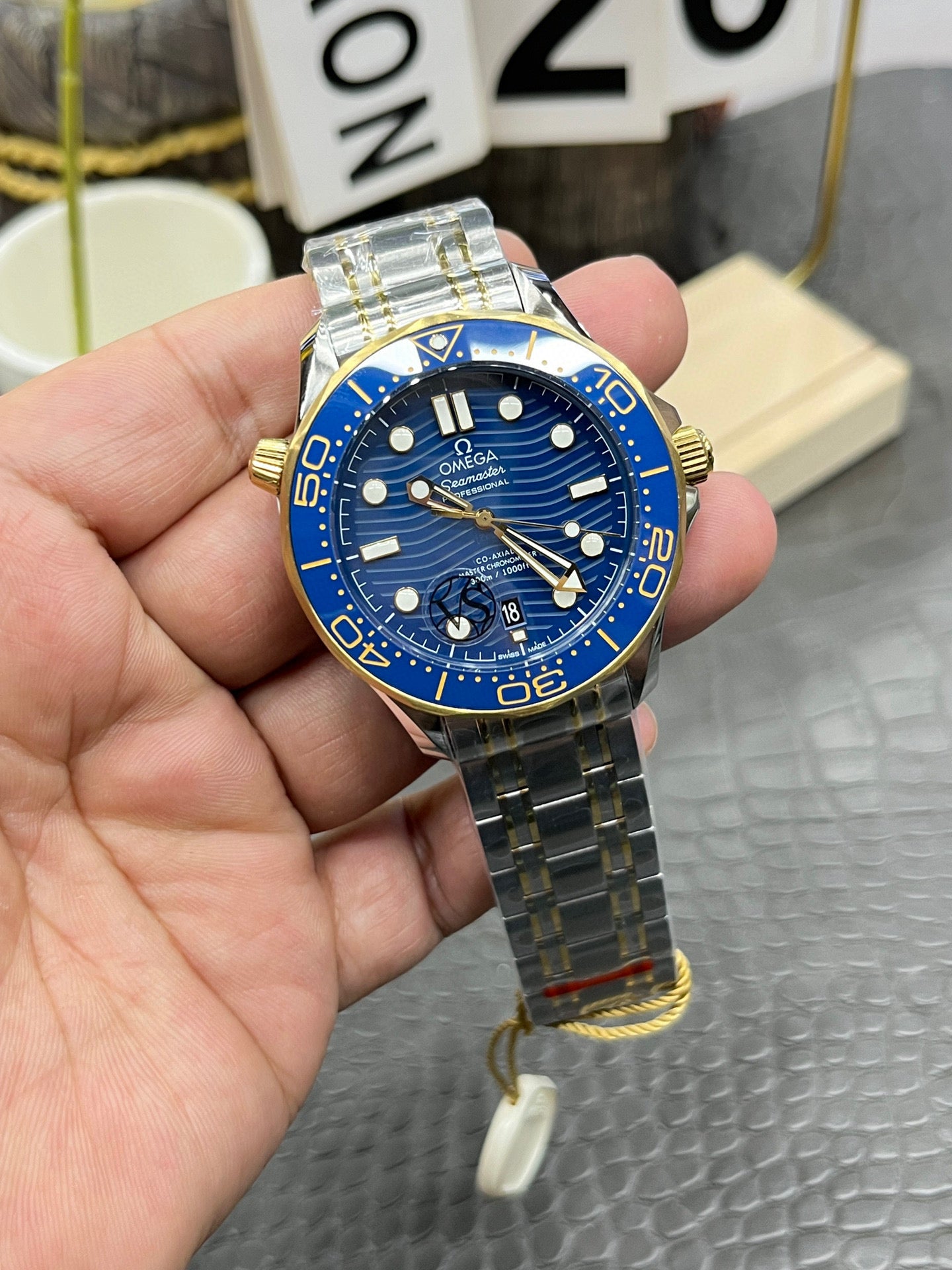 Omega Seamaster Diver 300M Co-Axial Master Chronometer 210.20.42.20.03.001