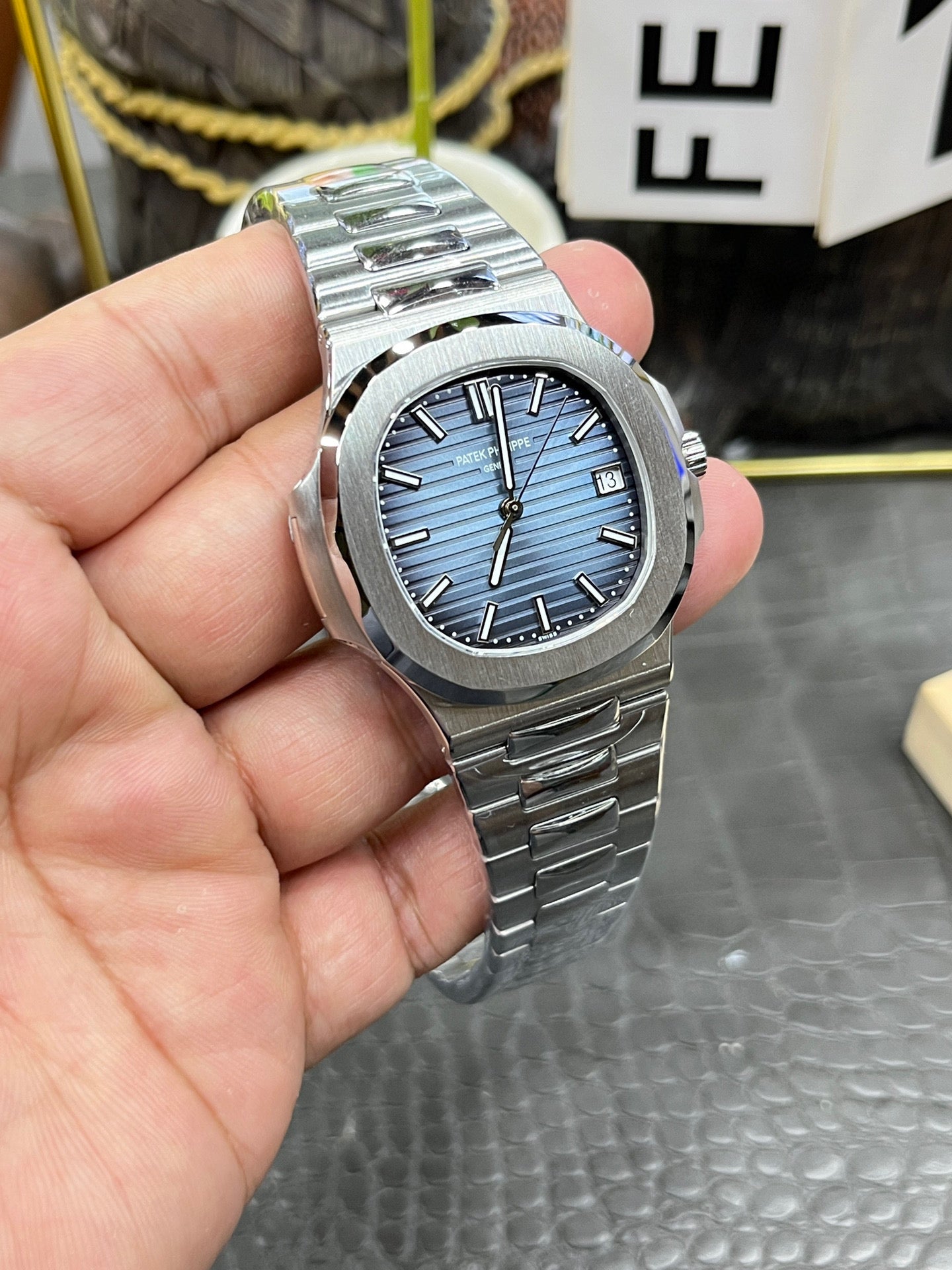 Patek Philippe Nautilus 5811/1G-001