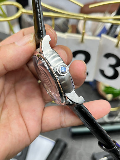 The Roger Dubuis Hommage Double Flying Tourbillon (Ref. RDDBHO0575)