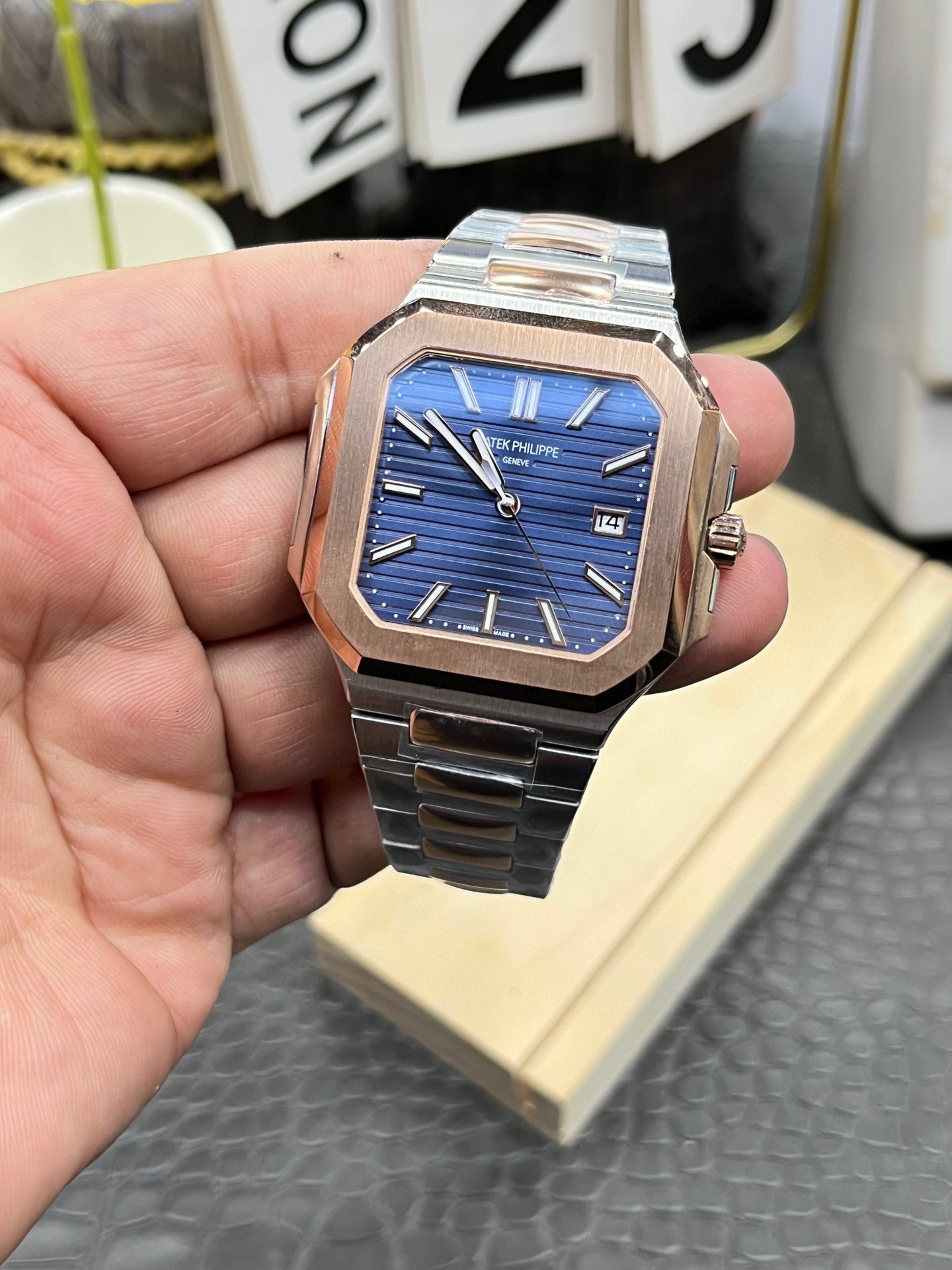 Patek Philippe Cubitus 5821/1AR-001