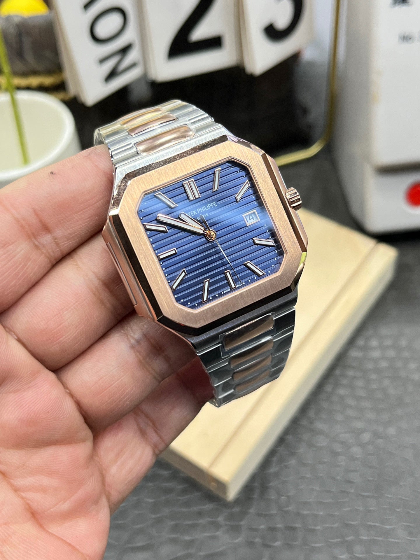 Patek Philippe Cubitus 5821/1AR-001