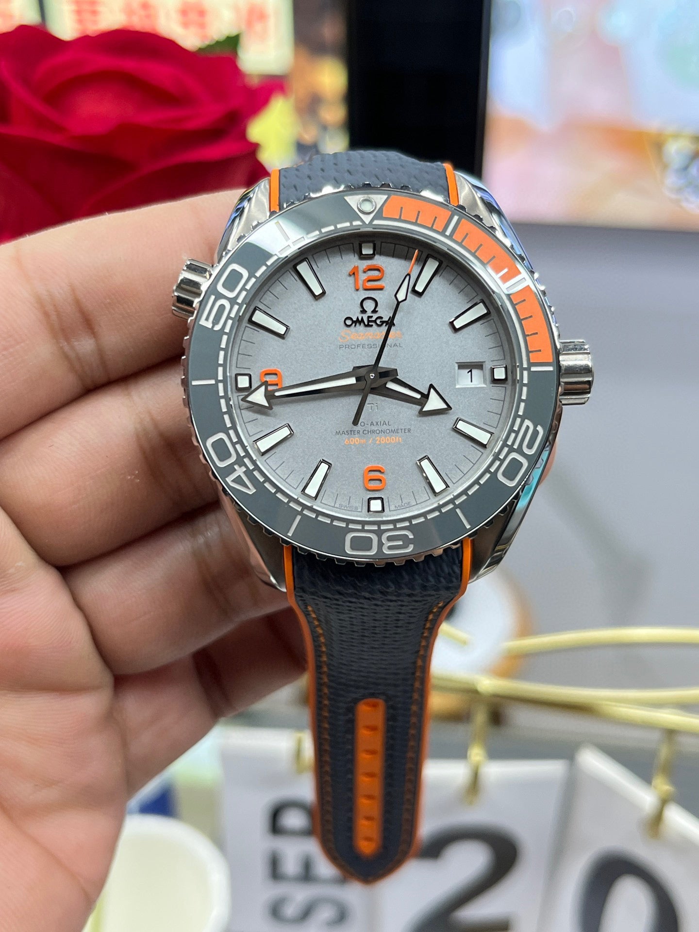 Omega Seamaster Planet Ocean 215.92.44.21.99.001