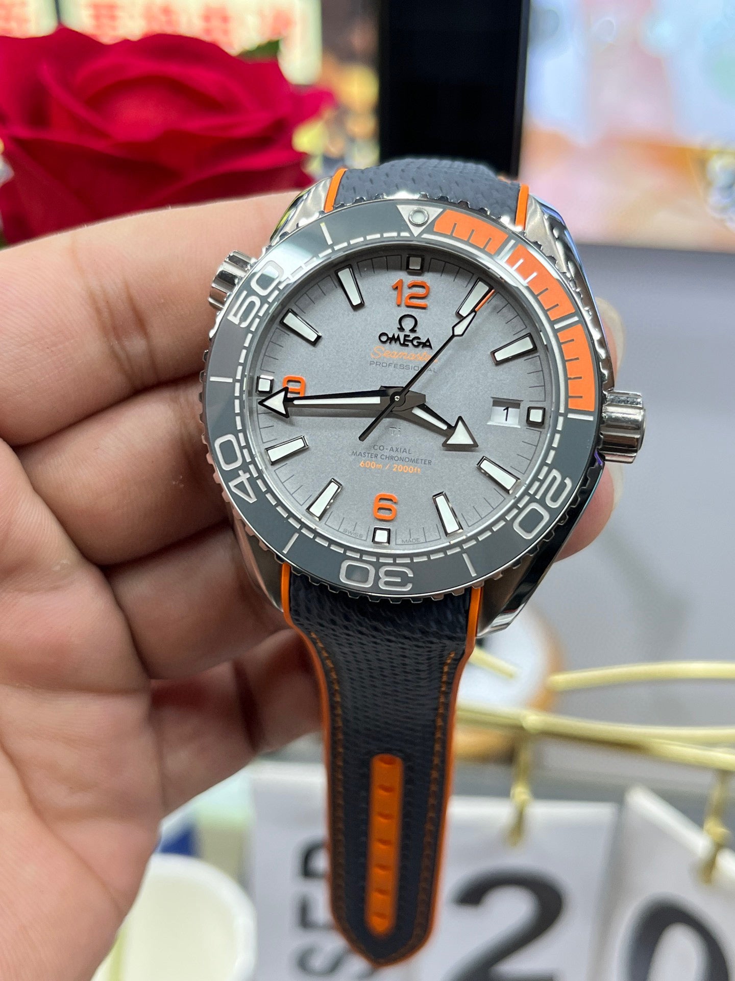 Omega Seamaster Planet Ocean 215.92.44.21.99.001