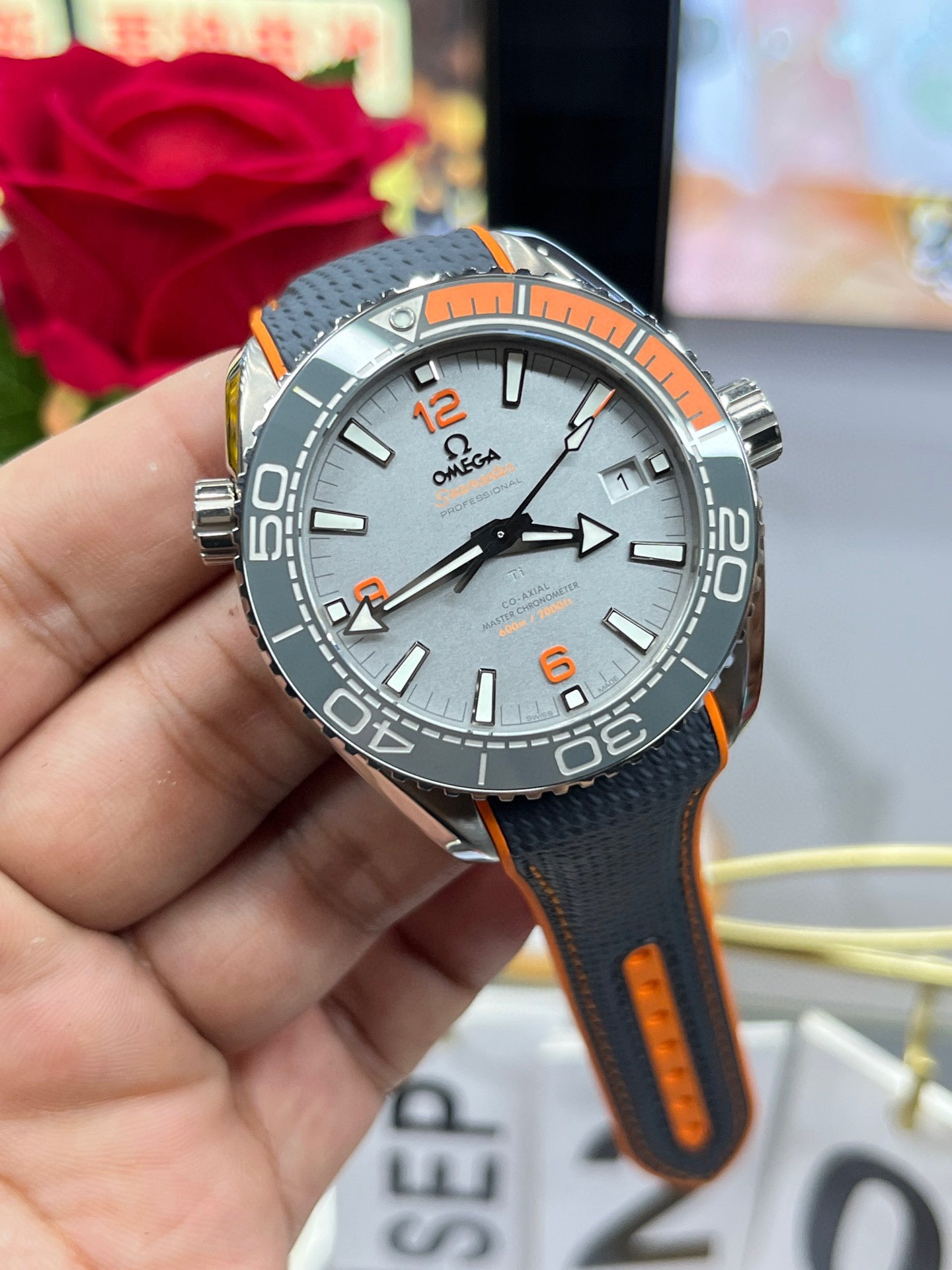 Omega Seamaster Planet Ocean 215.92.44.21.99.001