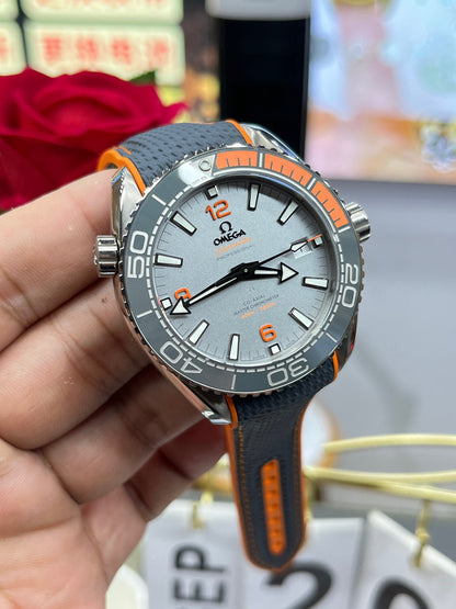 Omega Seamaster Planet Ocean 215.92.44.21.99.001
