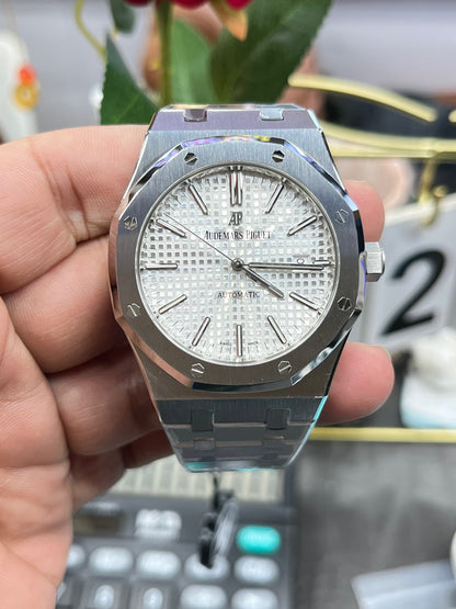 Audemars Piguet Royal Oak Selfwinding 41mm Ref. 15400ST.OO.1220ST.02
