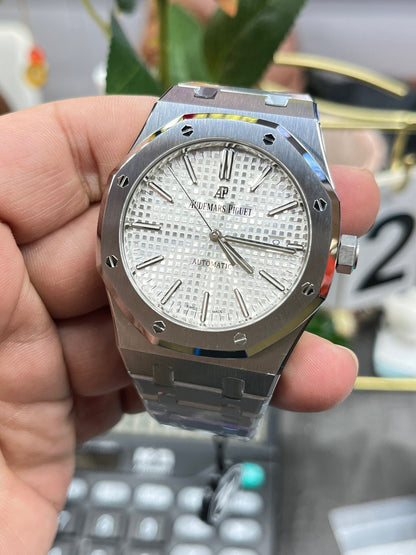 Audemars Piguet Royal Oak Selfwinding 41mm Ref. 15400ST.OO.1220ST.02