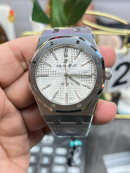 Audemars Piguet Royal Oak Selfwinding 41mm Ref. 15400ST.OO.1220ST.02