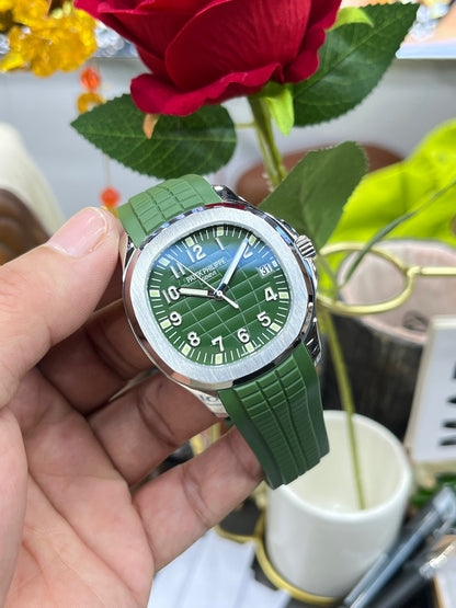 Patek Philippe Aquanaut “Avocado” Editio