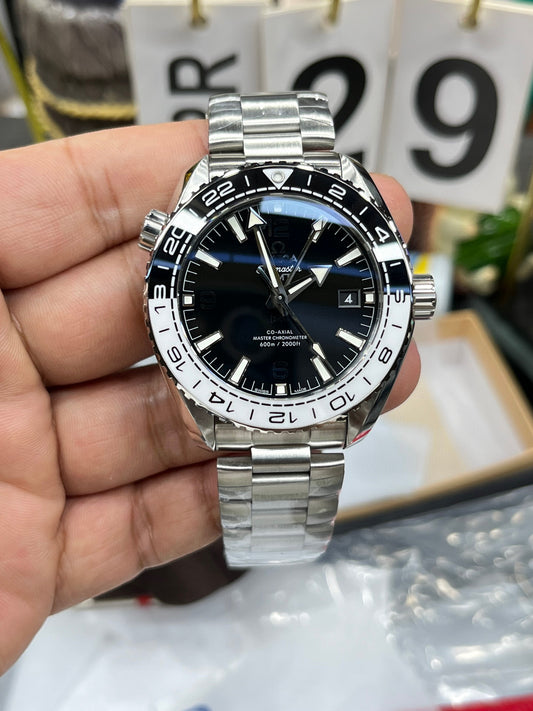 Omega Speedmaster Moonwatch Co‑Axial Chronograph 215.30.44.22.01.001