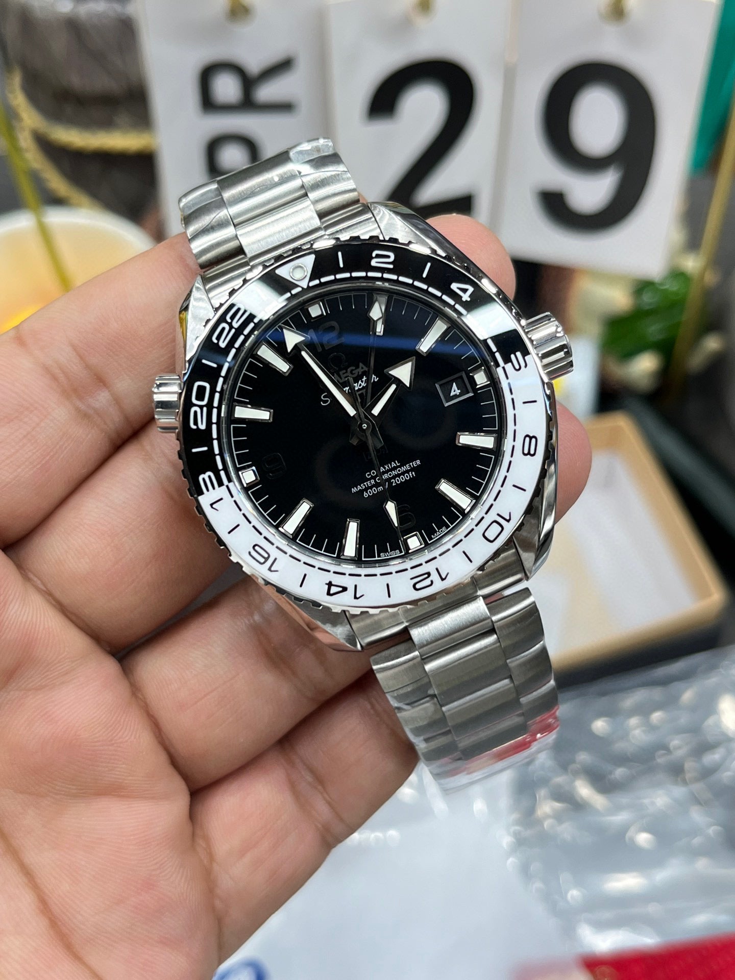 Omega Speedmaster Moonwatch Co‑Axial Chronograph 215.30.44.22.01.001