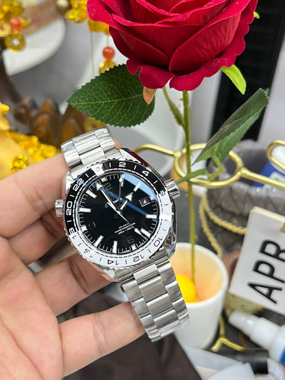 Omega Speedmaster Moonwatch Co‑Axial Chronograph 215.30.44.22.01.001