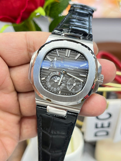 Patek Philippe Nautilus 5712G-001