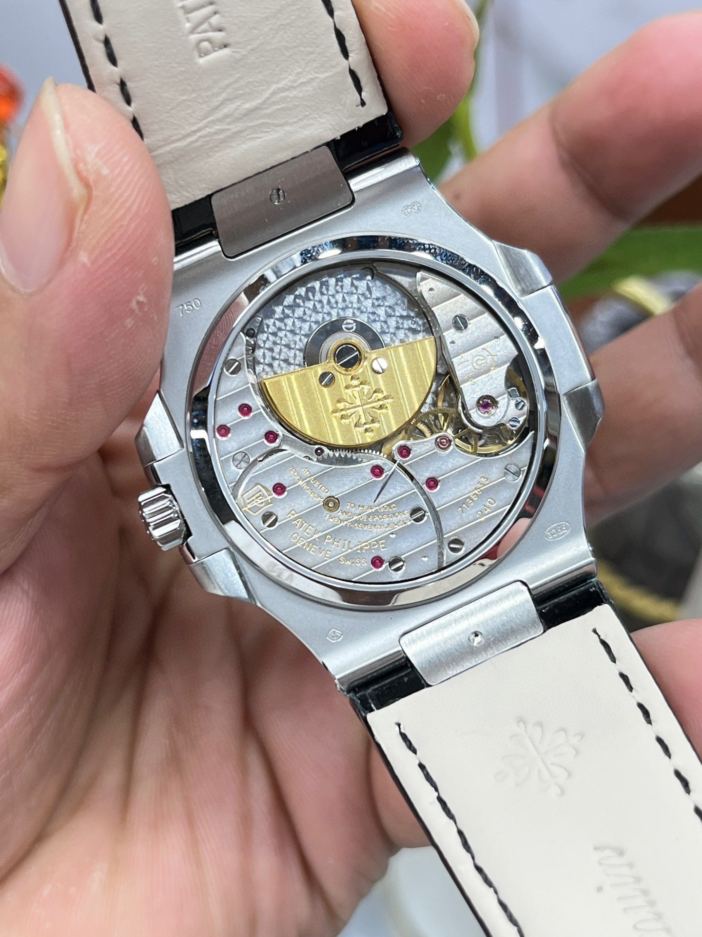 Patek Philippe Nautilus 5712G-001