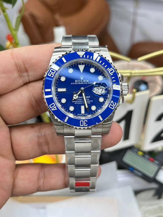 Rolex Submariner Date 116619LB “Smurf”