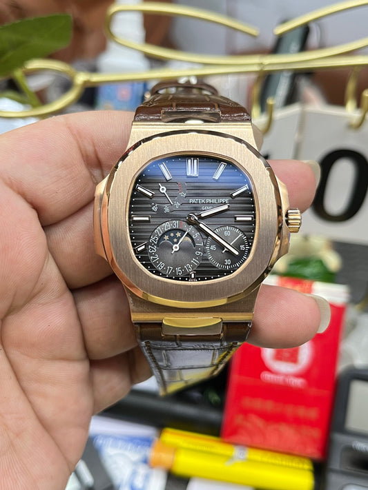 Patek Philippe Nautilus 5712R-001