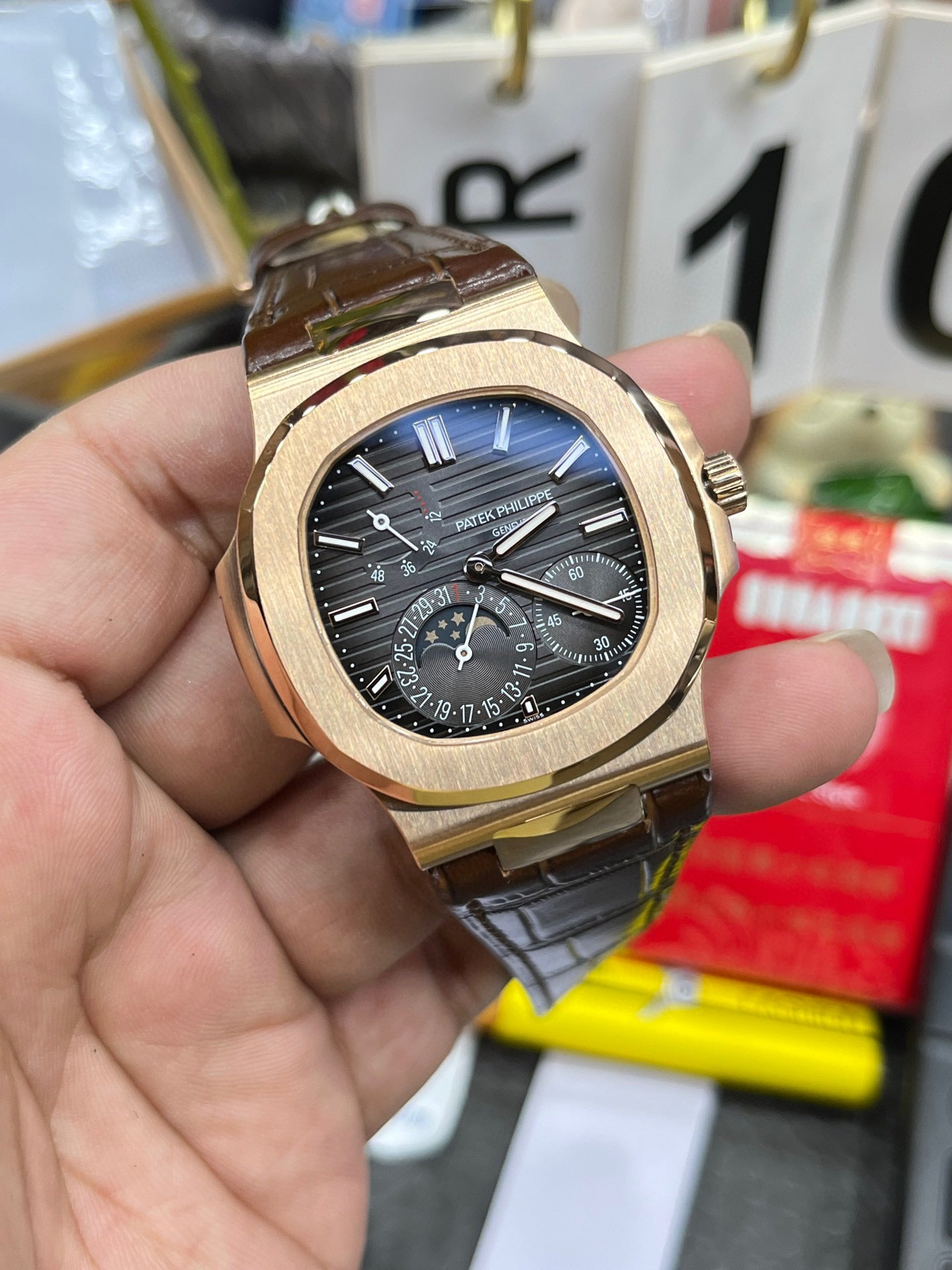 Patek Philippe Nautilus 5712R-001