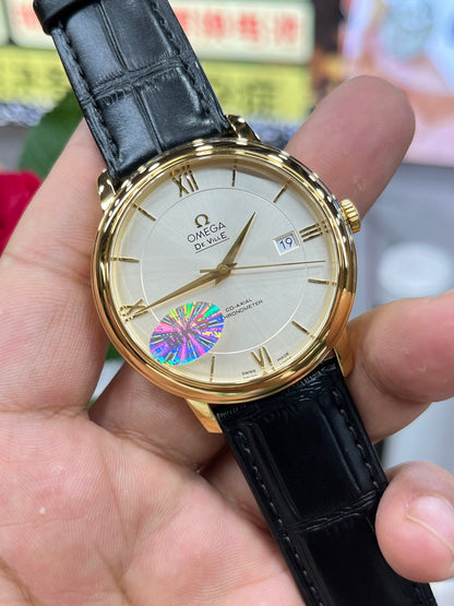Omega De Ville из 18-каратного золота