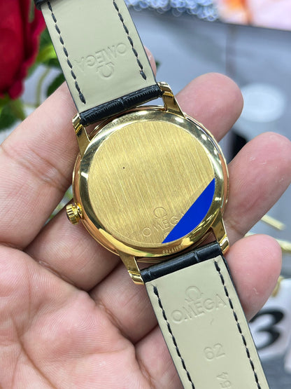 Omega De Ville из 18-каратного золота
