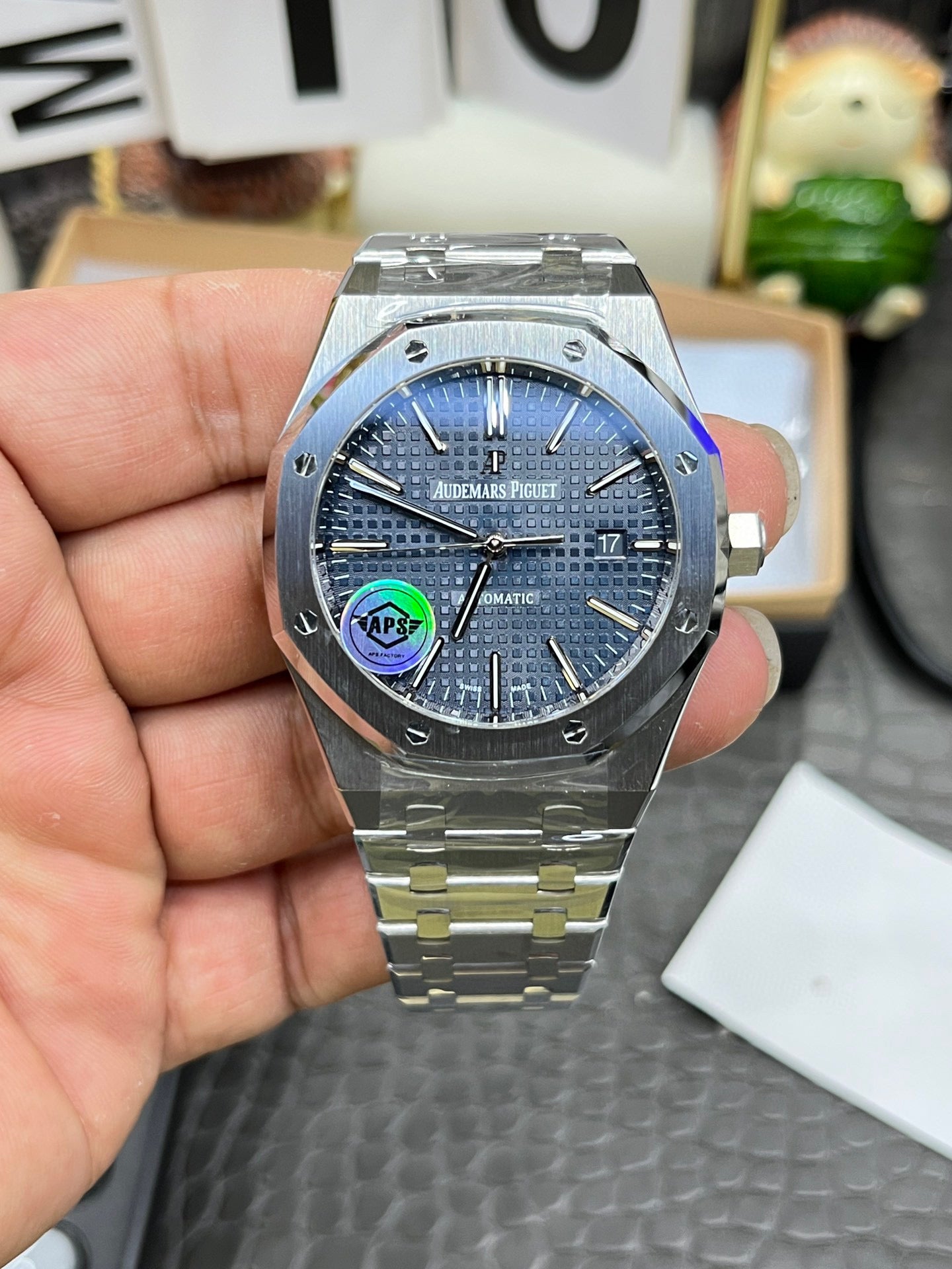 Audemars Piguet Royal Oak 15400ST.OO.1220ST.03