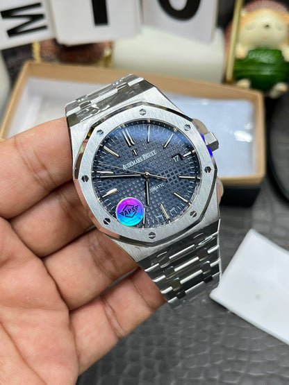 Audemars Piguet Royal Oak 15400ST.OO.1220ST.03