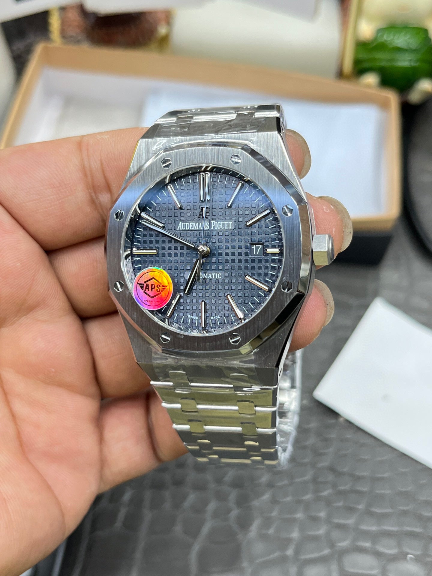 Audemars Piguet Royal Oak 15400ST.OO.1220ST.03