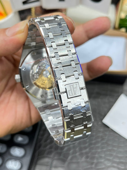 Audemars Piguet Royal Oak 15400ST.OO.1220ST.03