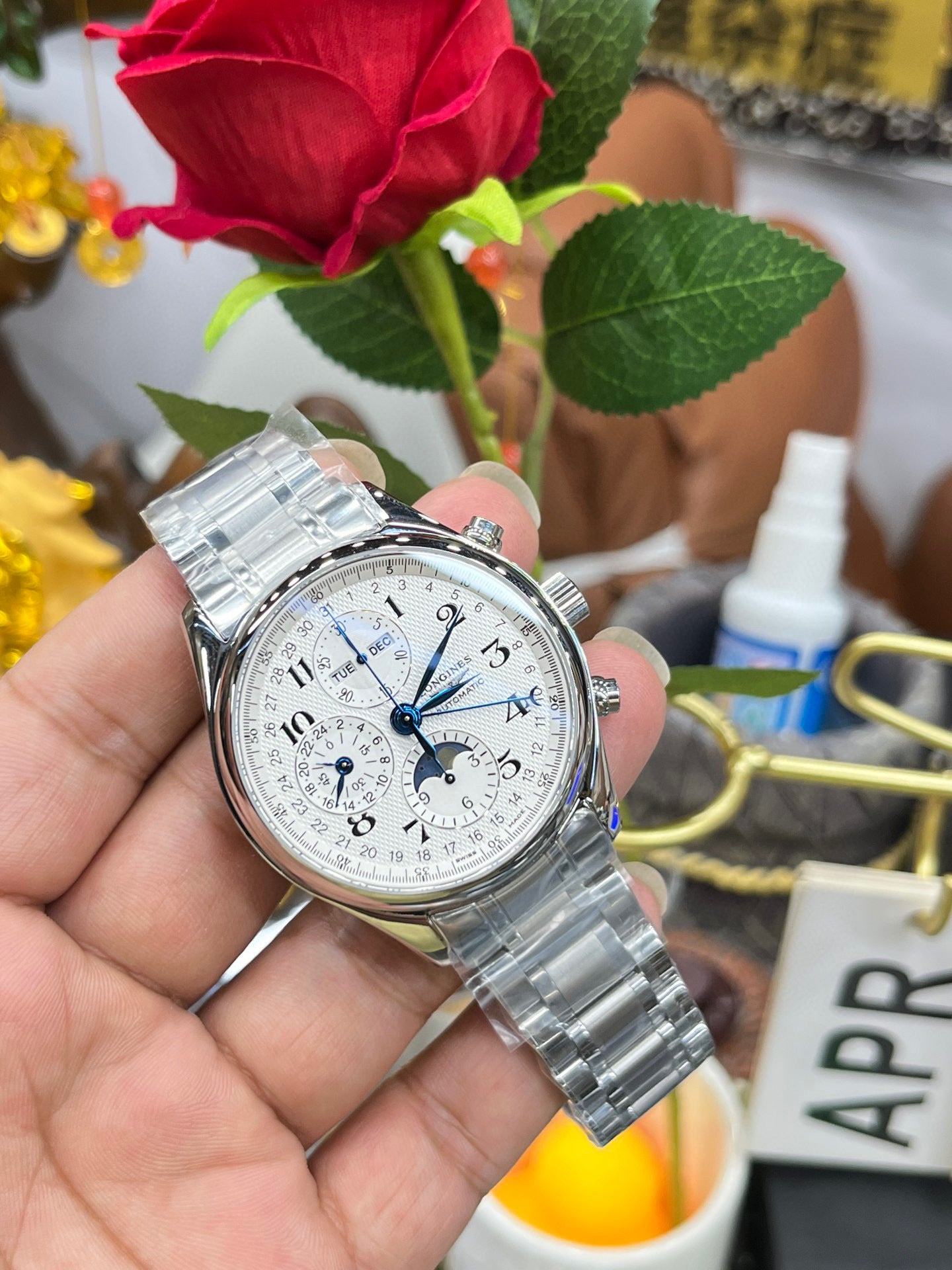 Longines Master Collection Chronograph Moonphase (белый циферблат, «8 стрелок»)