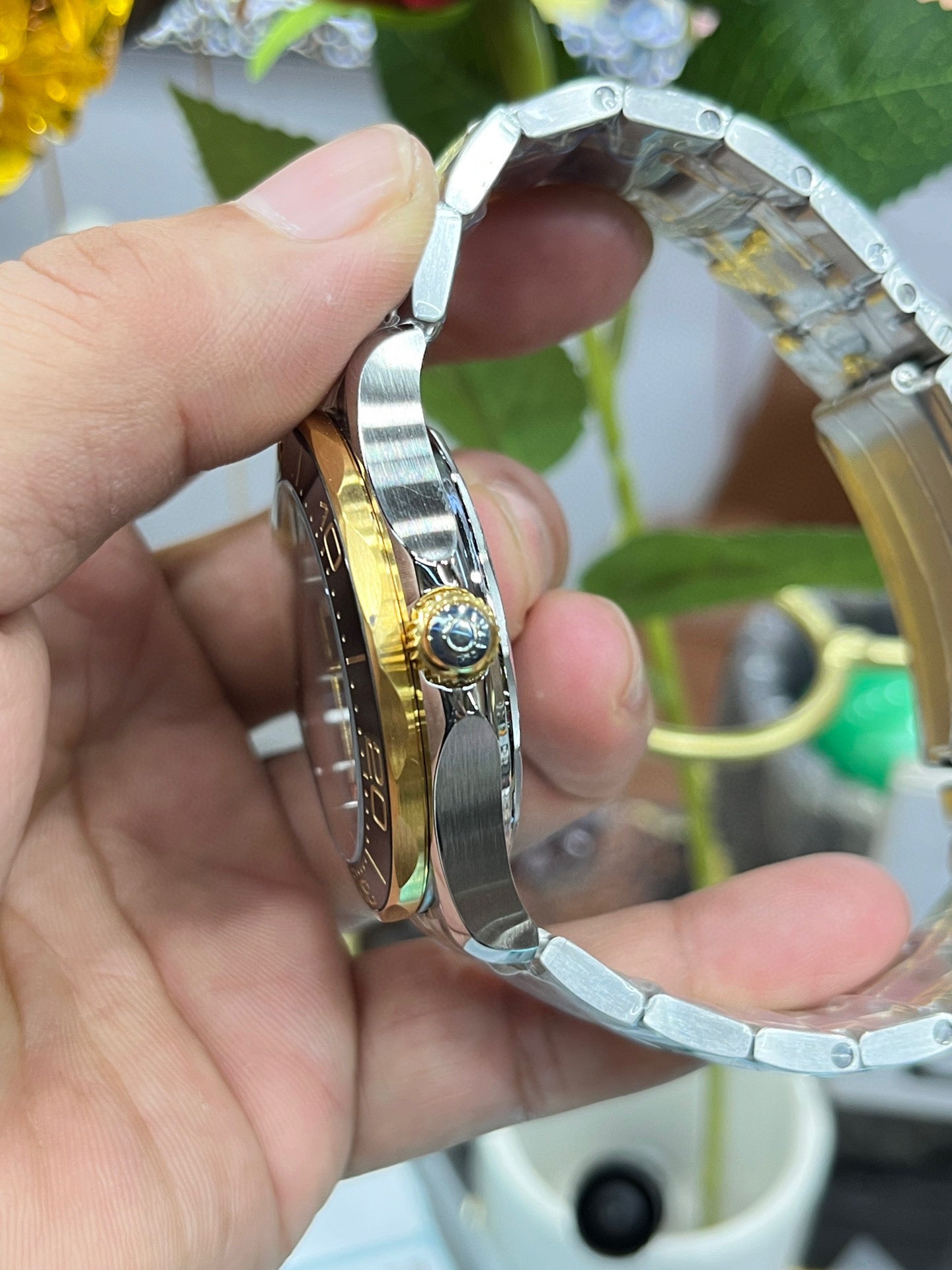 Omega Seamaster Diver 300M 210.22.42.20.01.001