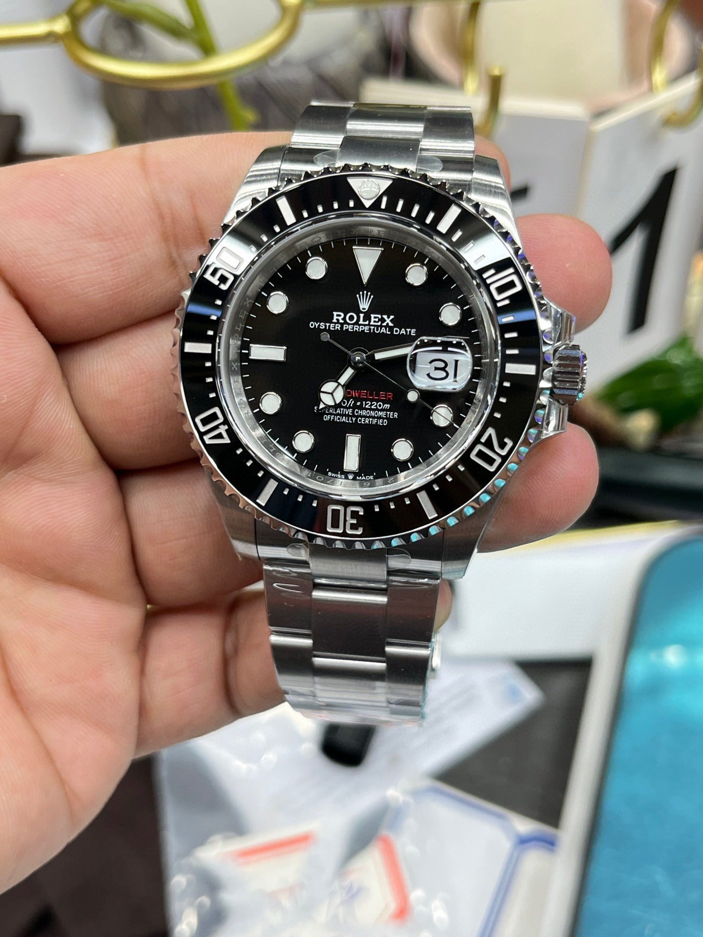 Rolex Sea-Dweller 4000 M126600-0002