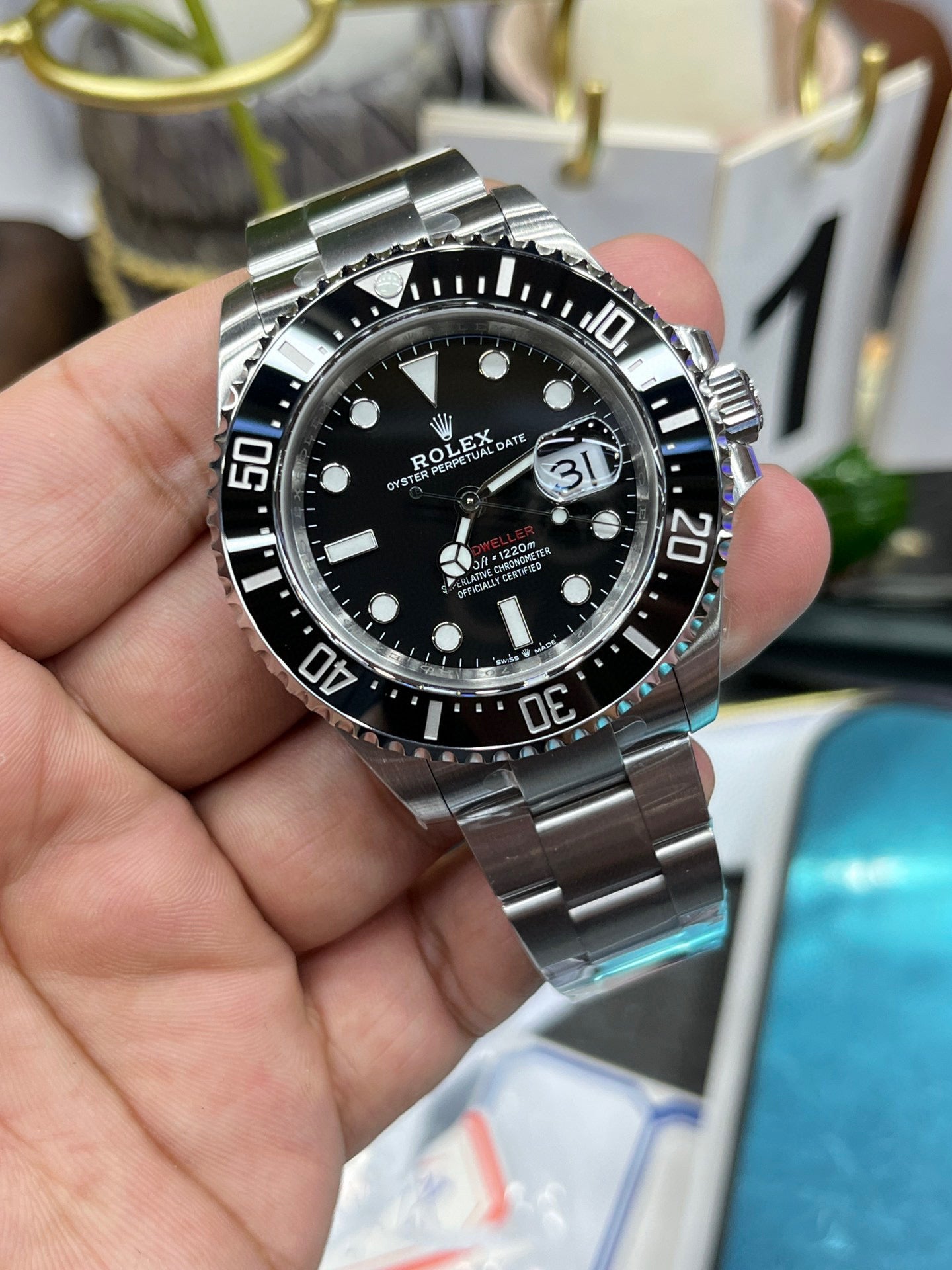 Rolex Sea-Dweller 4000 M126600-0002