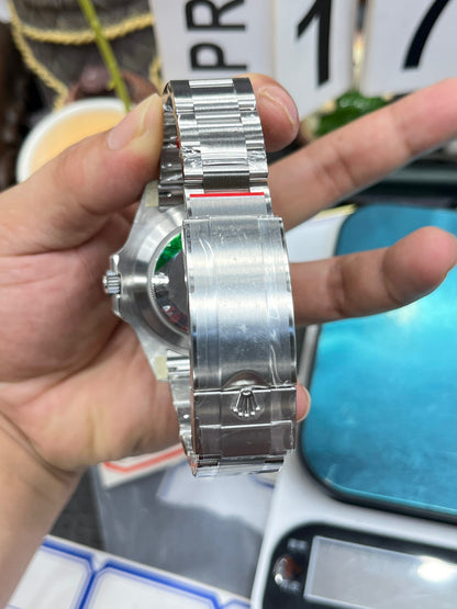 Rolex Sea-Dweller 4000 M126600-0002