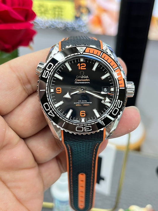 Omega Seamaster Planet Ocean 600M “Quarter Orange”