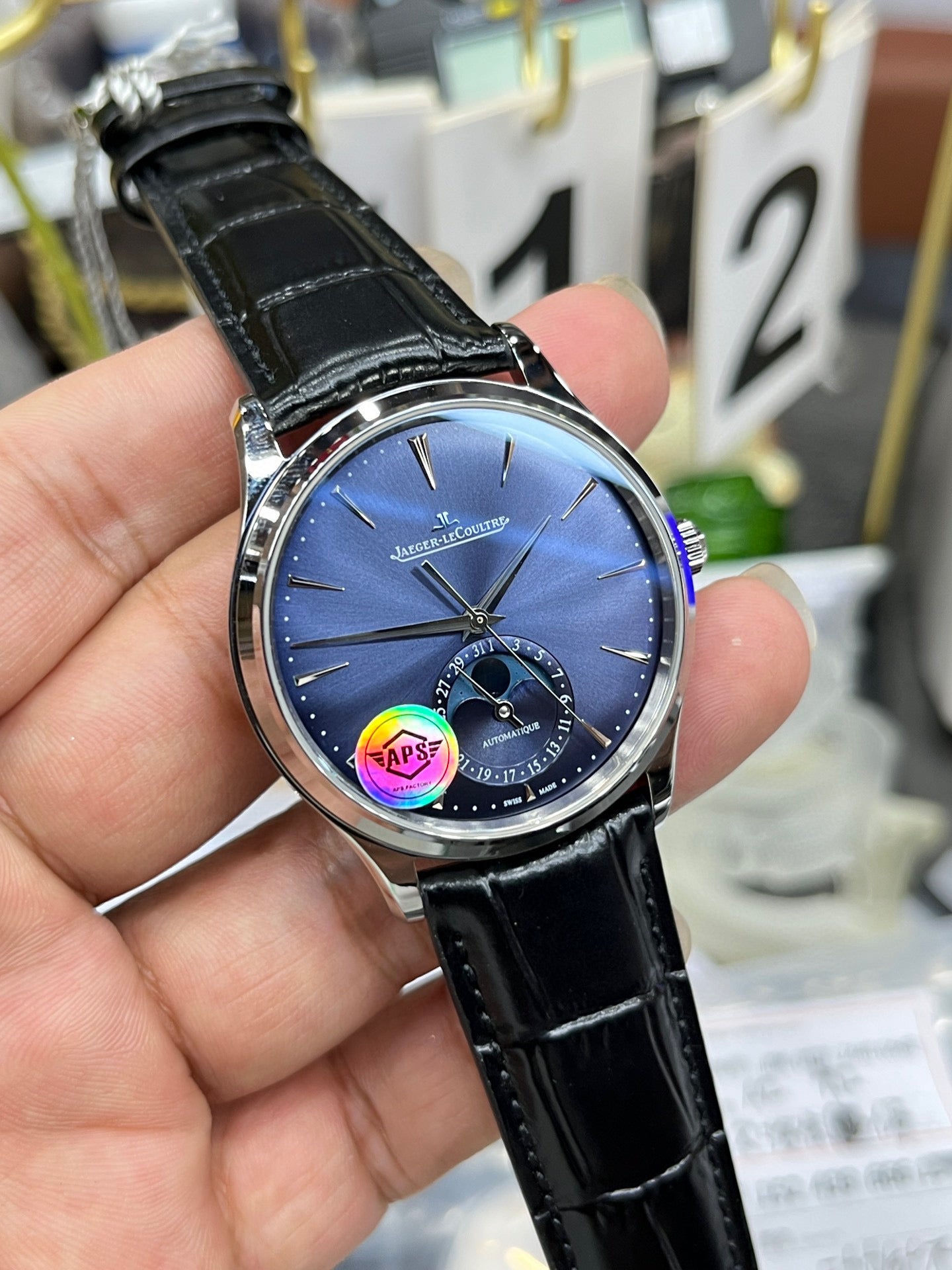 Jaeger-LeCoultre Master Ultra Thin Moon Q1368480